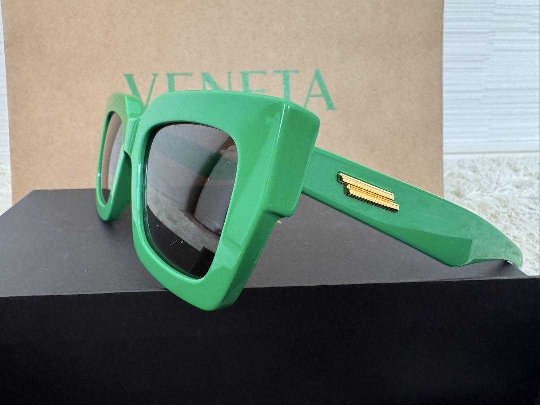 新品未使用☆箱・ケース・袋有りBottega Veneta グリーン サングラス