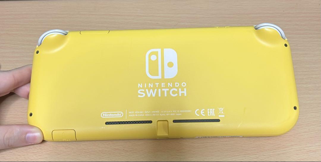Switch ライト イエロー