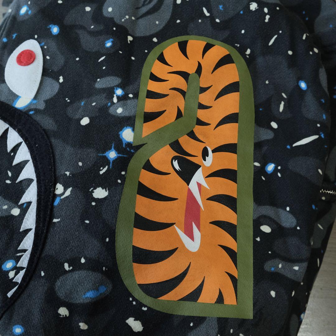 ★蓄光★ Space camo シャーク パーカー　XL SIZE