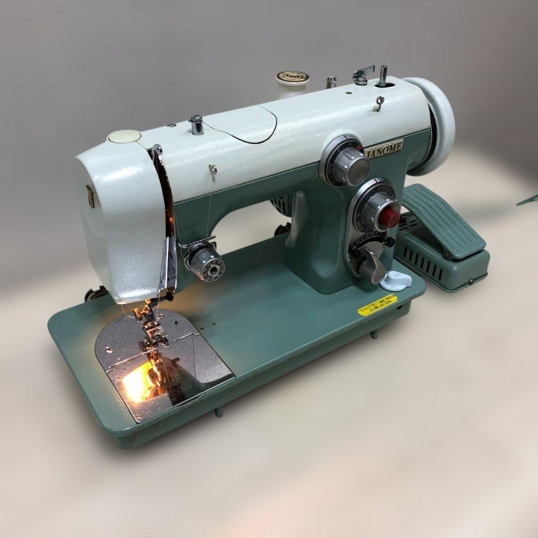 送料無料】ジャノメ 電動ミシン 71-246 ミシン フットペダル 251106 送料無料】ジャノメ 電動ミシン 71-246 ミシン フットペダル 251106
