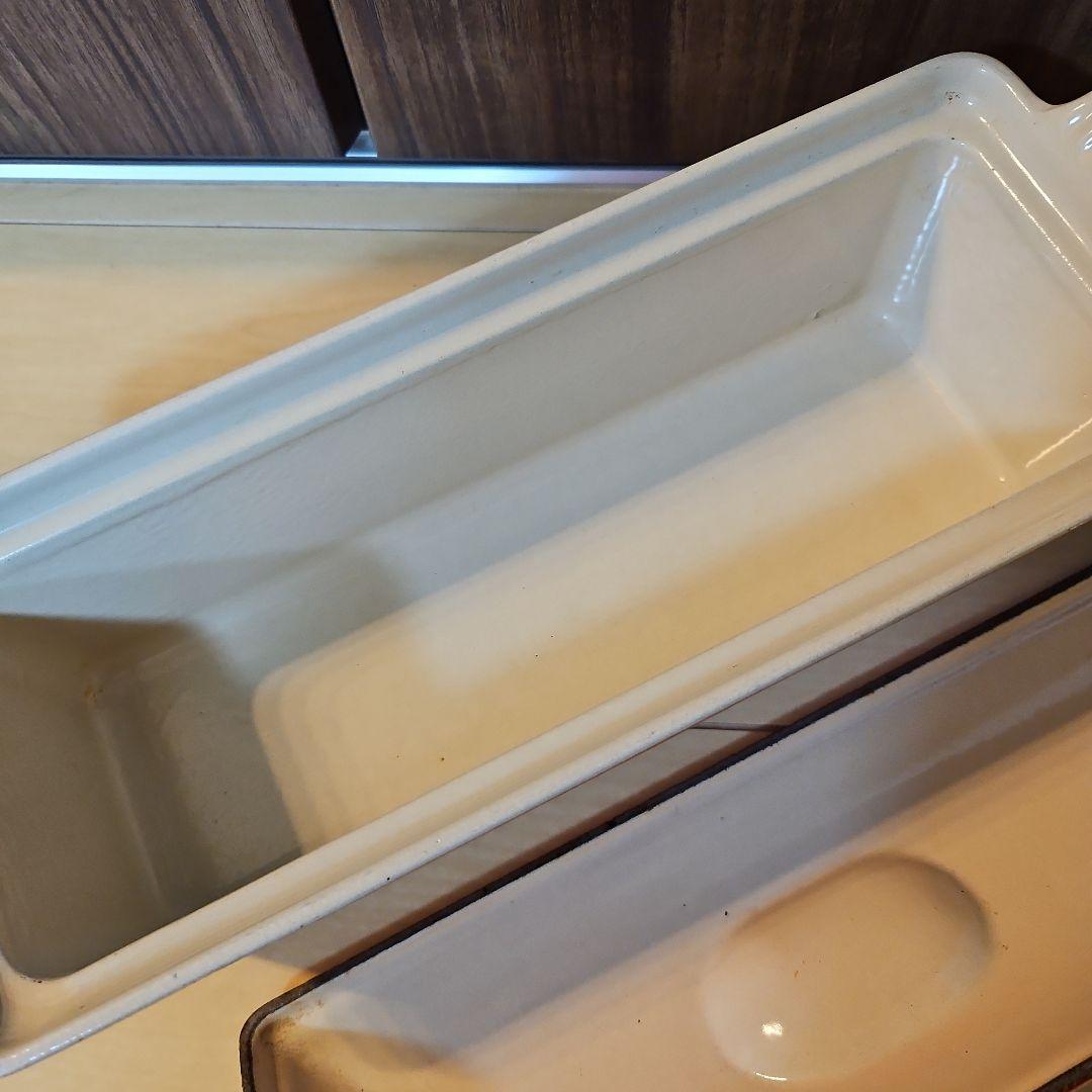 ル・クルーゼ　サイズ28㎝ テリーヌ型　LE CREUSET