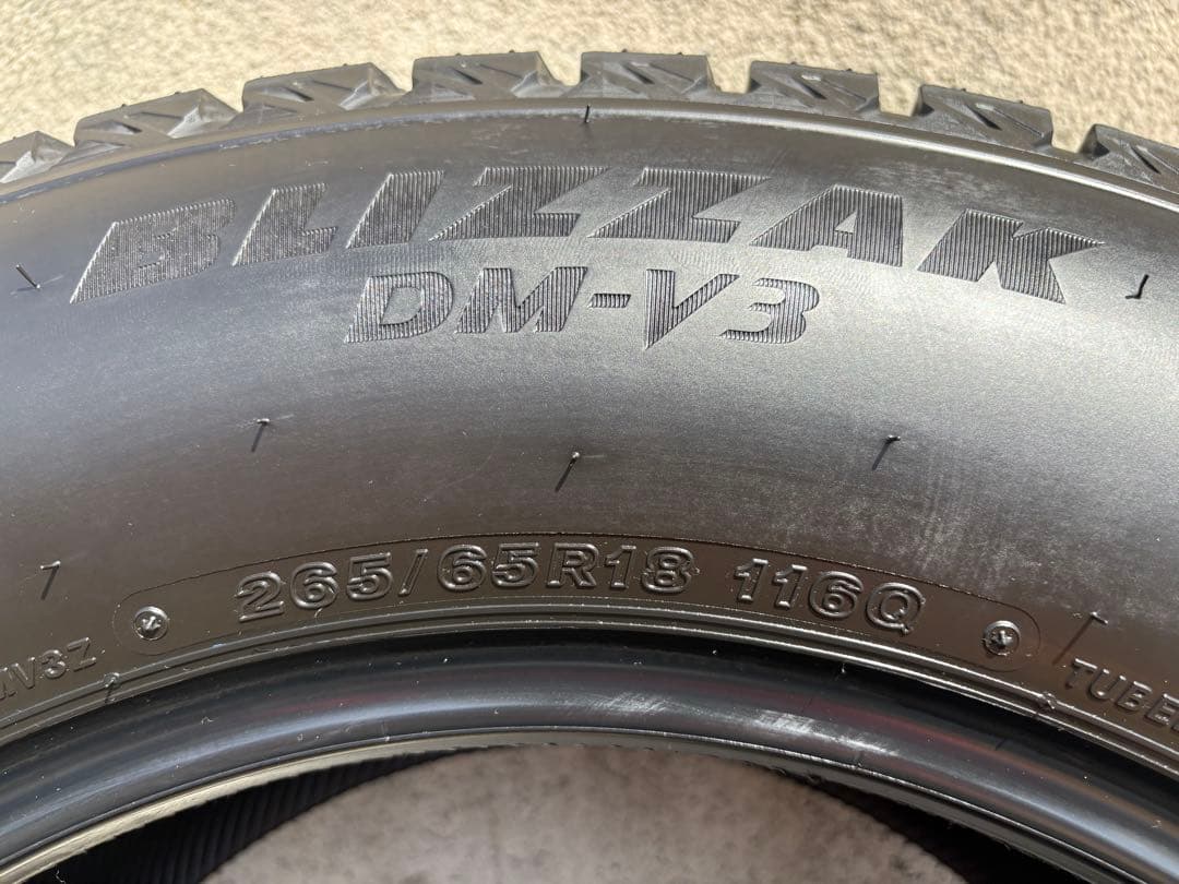 【ともも様分1/4】DM-V3 265/65R18 スタッドレス1本