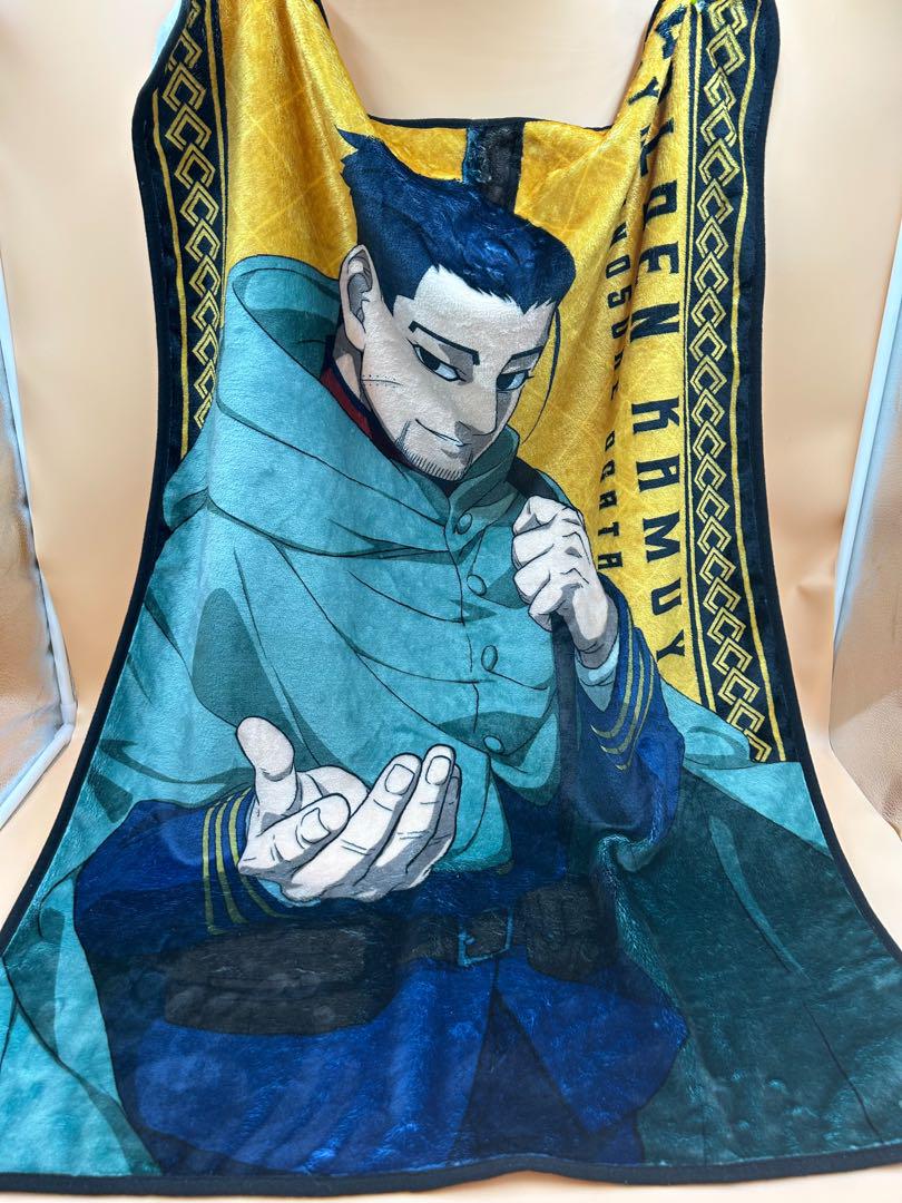 【Ｒ】ゴールデンカムイ　尾形、男性抱きまくらとキーホルダーなどのまとめ売り