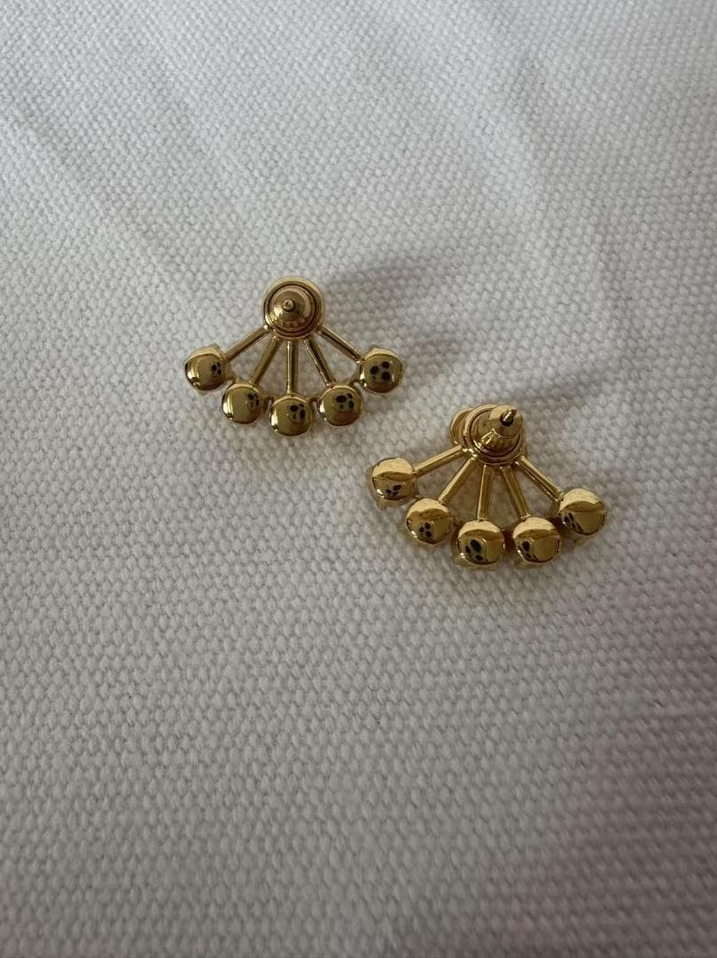 クリスタル装飾 ピアス18金目立った傷や汚れなし