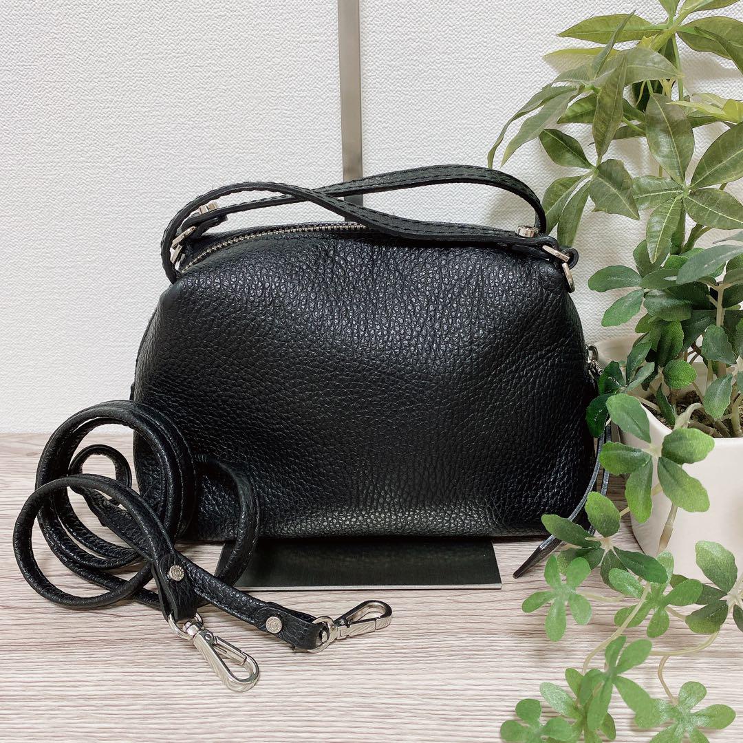 GIANNI CHIARINI ブラックレザーバッグ Black x Black｜GIANNI CHIARINI(ジャンニ キアリーニ) │ 公式