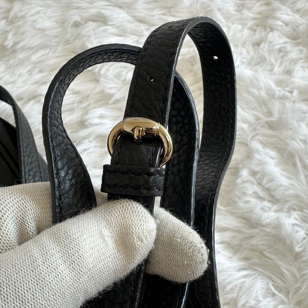 美品✨グッチ GGソーホー ショルダーバッグ レザー グレー 斜め掛け 黒 美品✨グッチ GGソーホー ショルダーバッグ レザー グレー 斜め掛け 黒