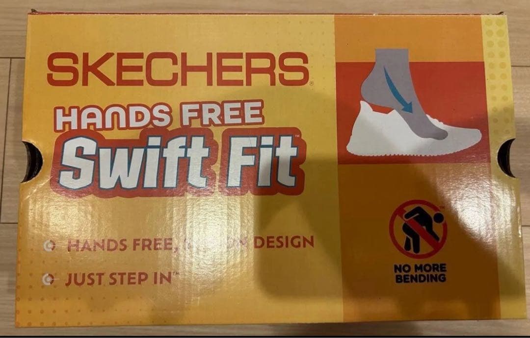 新品　スケッチャーズ　スウィフトフィット　24.5 スニーカー スリッポン　黒