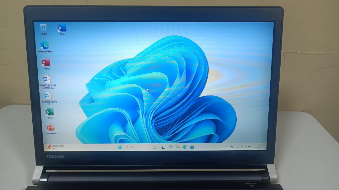 ノートパソコンdynabook第六世代Core i5 SSD メモリ 8G ノートパソコンdynabook第六世代Core i5 SSD メモリ 8G