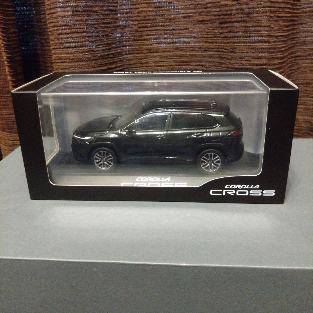 新型カローラクロス(2025年5月発表 後期型)ブラックマイカ 1/30
