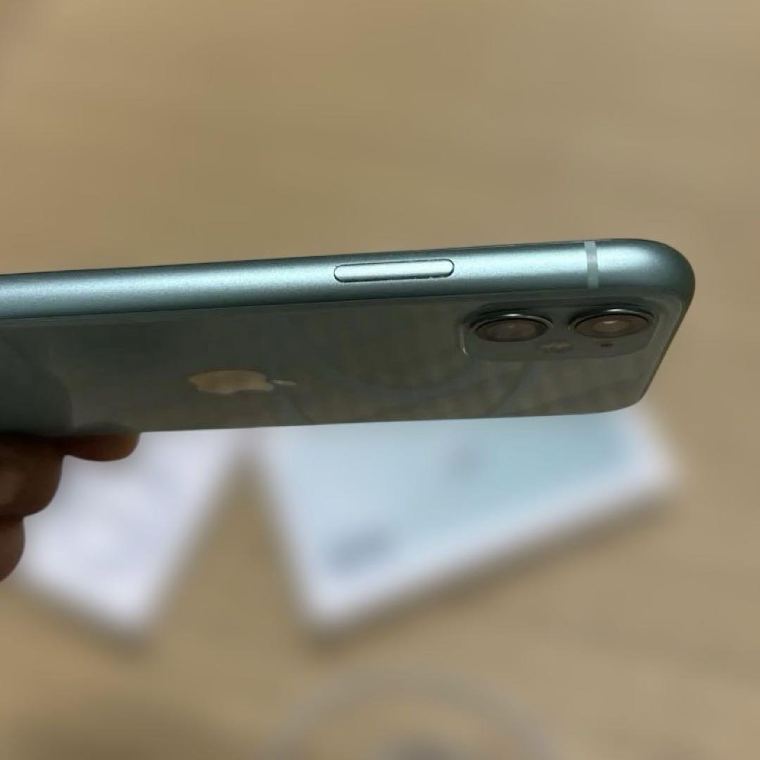 iPhone 11 グリーン 256GB SIMフリー　本体　箱付属品有　美品