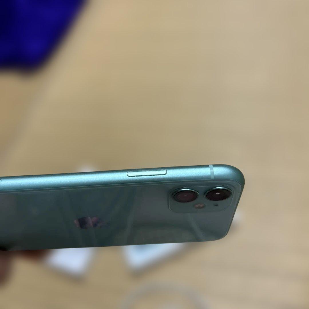 iPhone 11 グリーン 256GB SIMフリー　本体　箱付属品有　美品