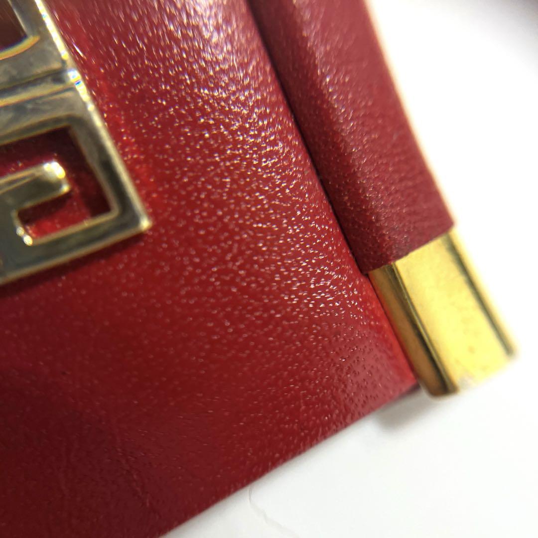 <GIVENCHY>ジバンシィ　ゴールド×レザー キーホルダー