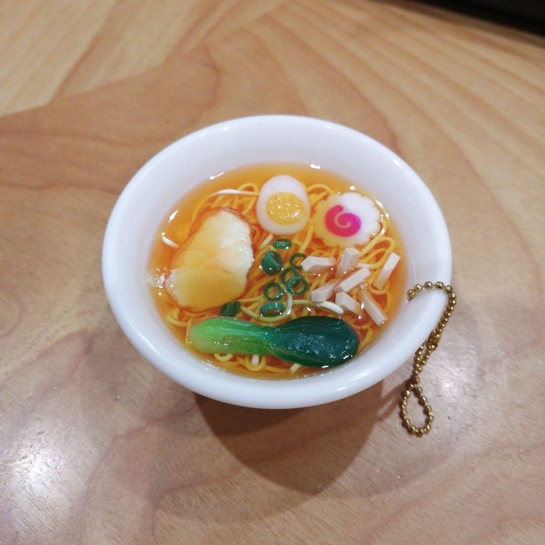 ラーメンキーホルダー 醤油ラーメン ⁄ リズ ( rizuNM )のアクリルキーホルダー通販 ∞ SUZURI