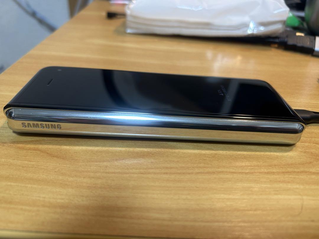 初代 Galaxy Fold 512GB 香港版　Simフリー SM-F9000