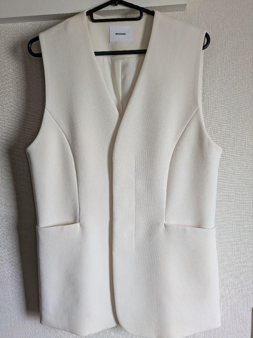 MIESROHE] 定価24,200円 コンフォートマニッシュベストホワイト