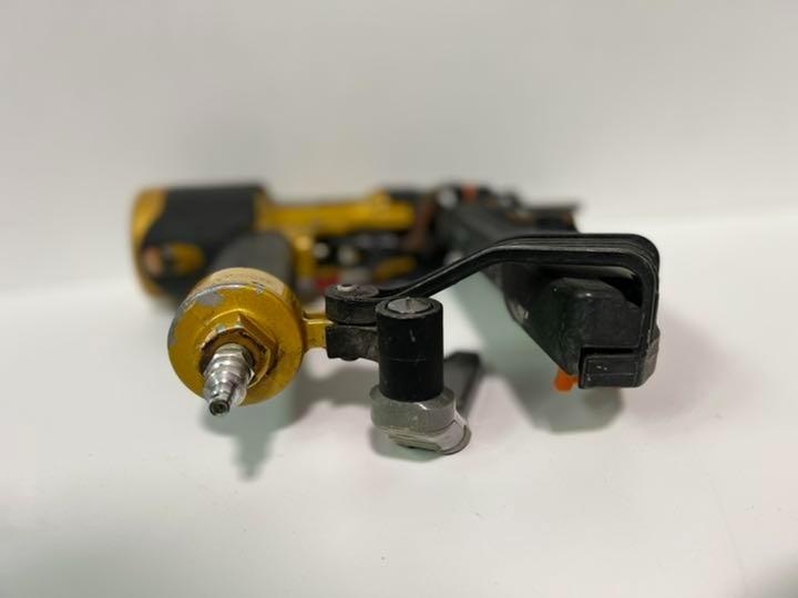 100%新品正規品 HiKOKI日立工機 高圧フロアタッカー N5008HM sdZWm-m83910319005 8mm 再入荷好評