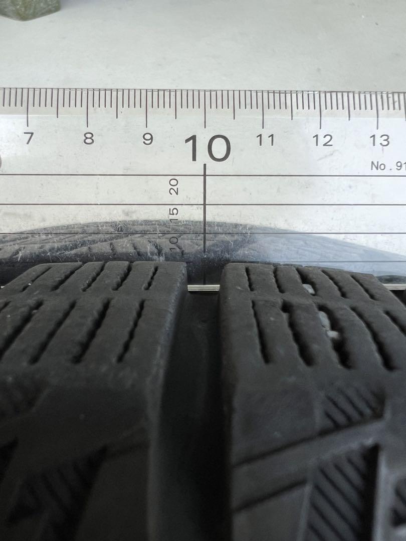 スタッドレスタイヤ205/55R17 アイスガードシックスIG60 専用袋付き