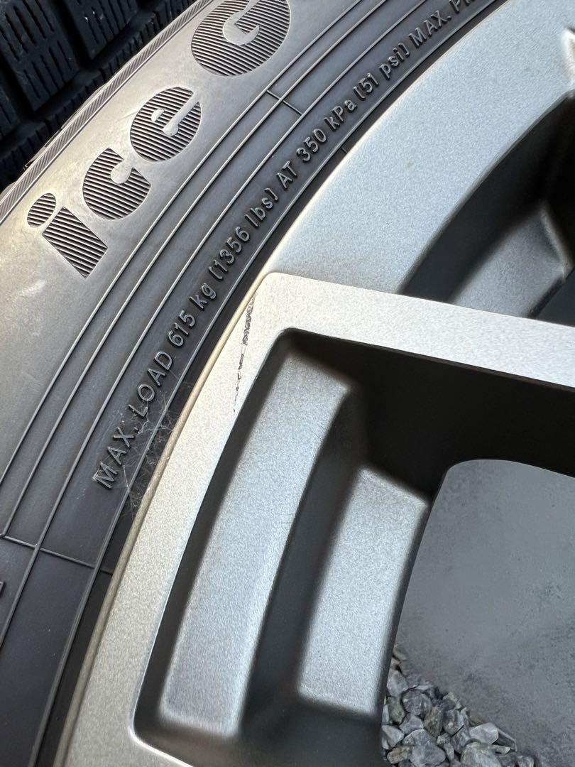 スタッドレスタイヤ205/55R17 アイスガードシックスIG60 専用袋付き