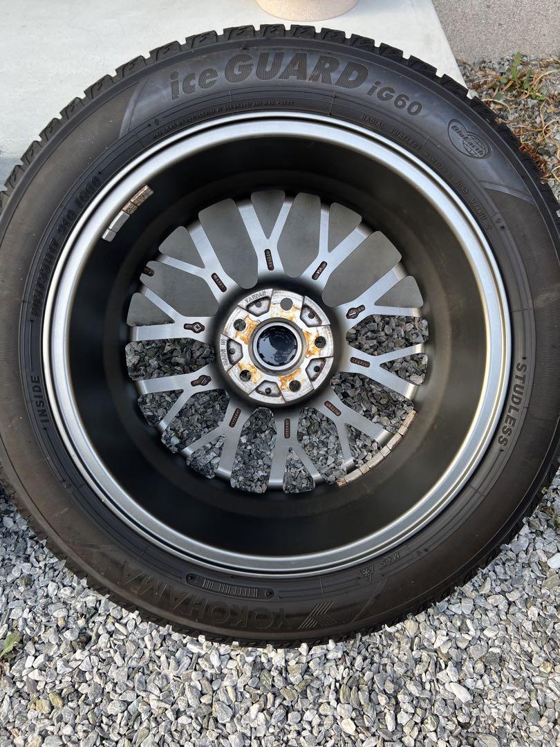 スタッドレスタイヤ205/55R17 アイスガードシックスIG60 専用袋付き