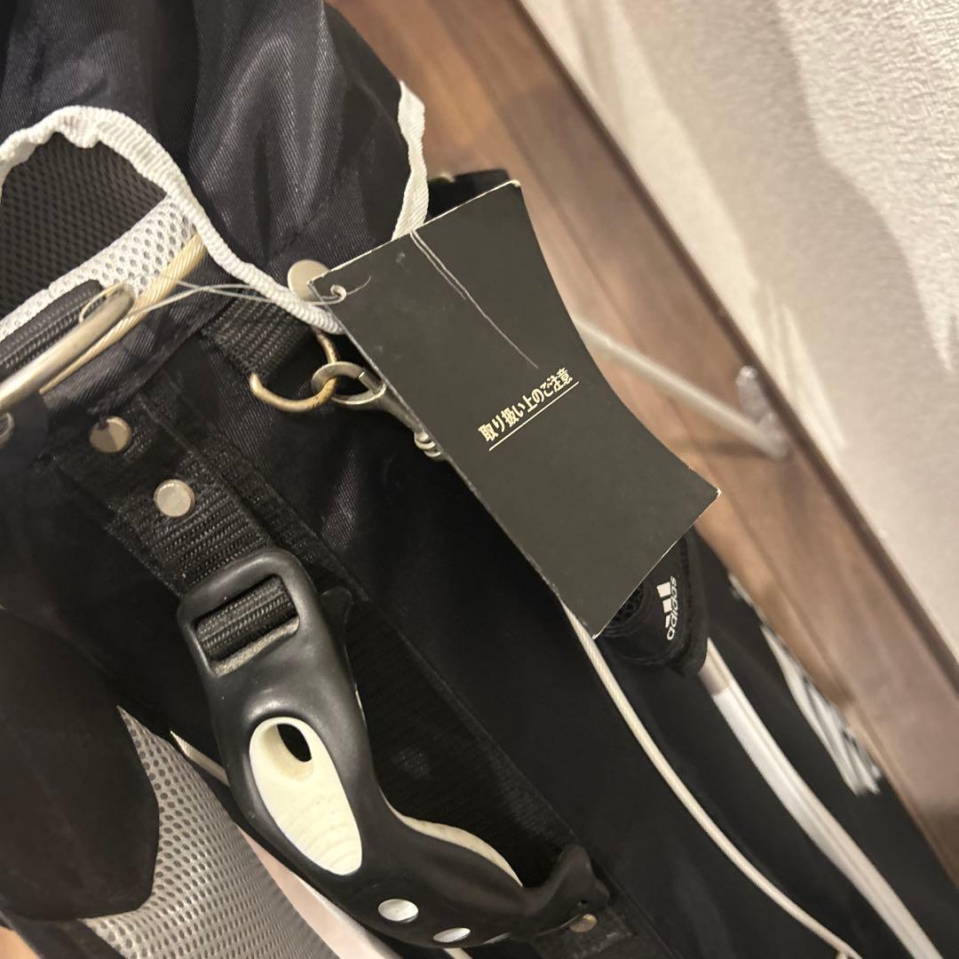 美品 adidas 軽量キャディバッグ スタンド付き 美品 adidas 軽量キャディバッグ スタンド付き