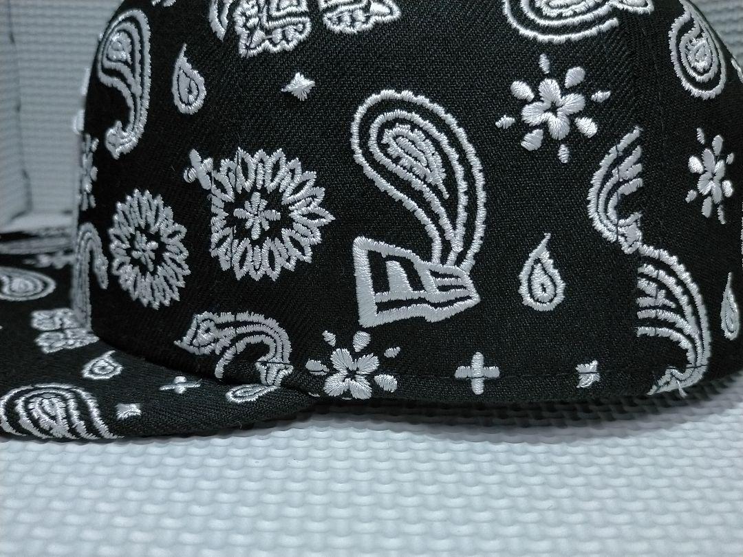『7 3/4』ニューエラ キャップ ヤンキース ペイズリー刺繍 総柄 黒 帽子 『7 3/4』ニューエラ キャップ ヤンキース ペイズリー刺繍 総柄 黒 帽子