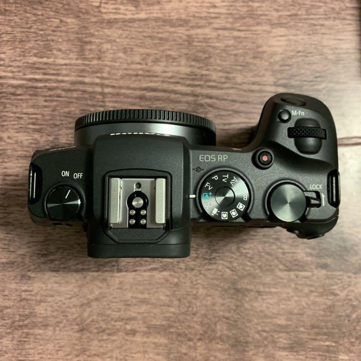 薄くて軽い、Canon EOS RPと RF 50mm F1.8 STMの組み合わせ