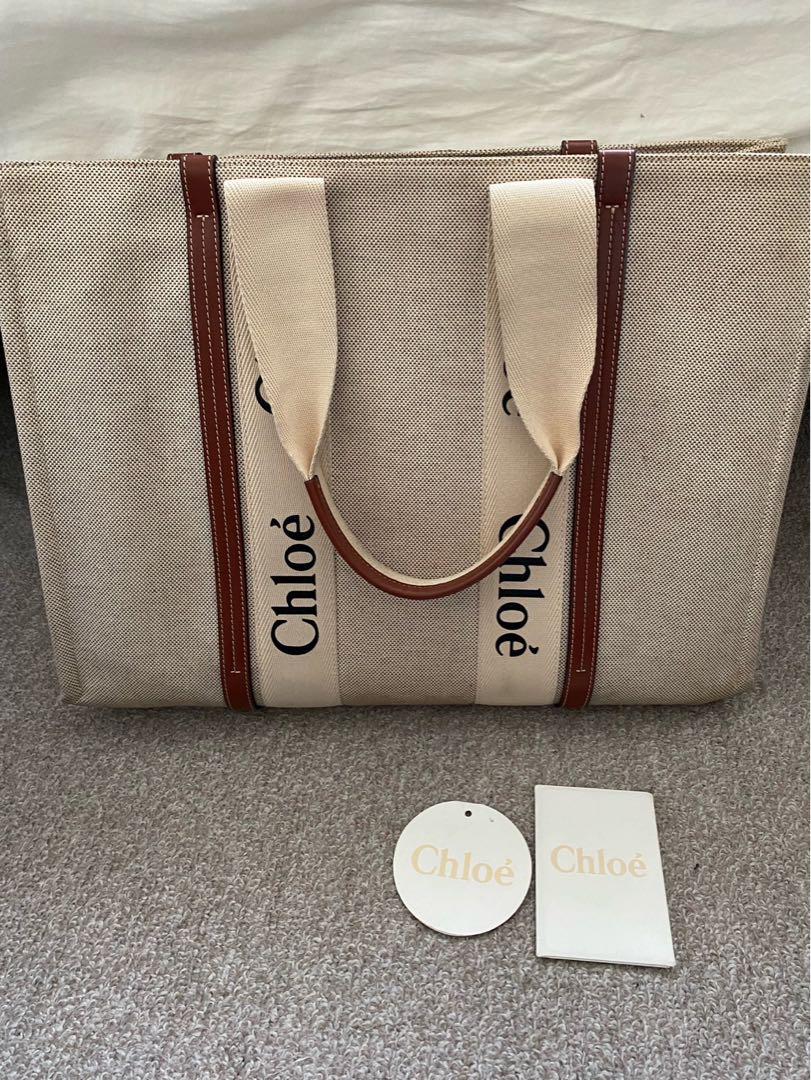 Chloe(クロエ) ベージュ＆ブラウン ラージ Woody トートバッグ Chloé 天然繊維を使用したWoodyラージトートバッグ | Chloé JP