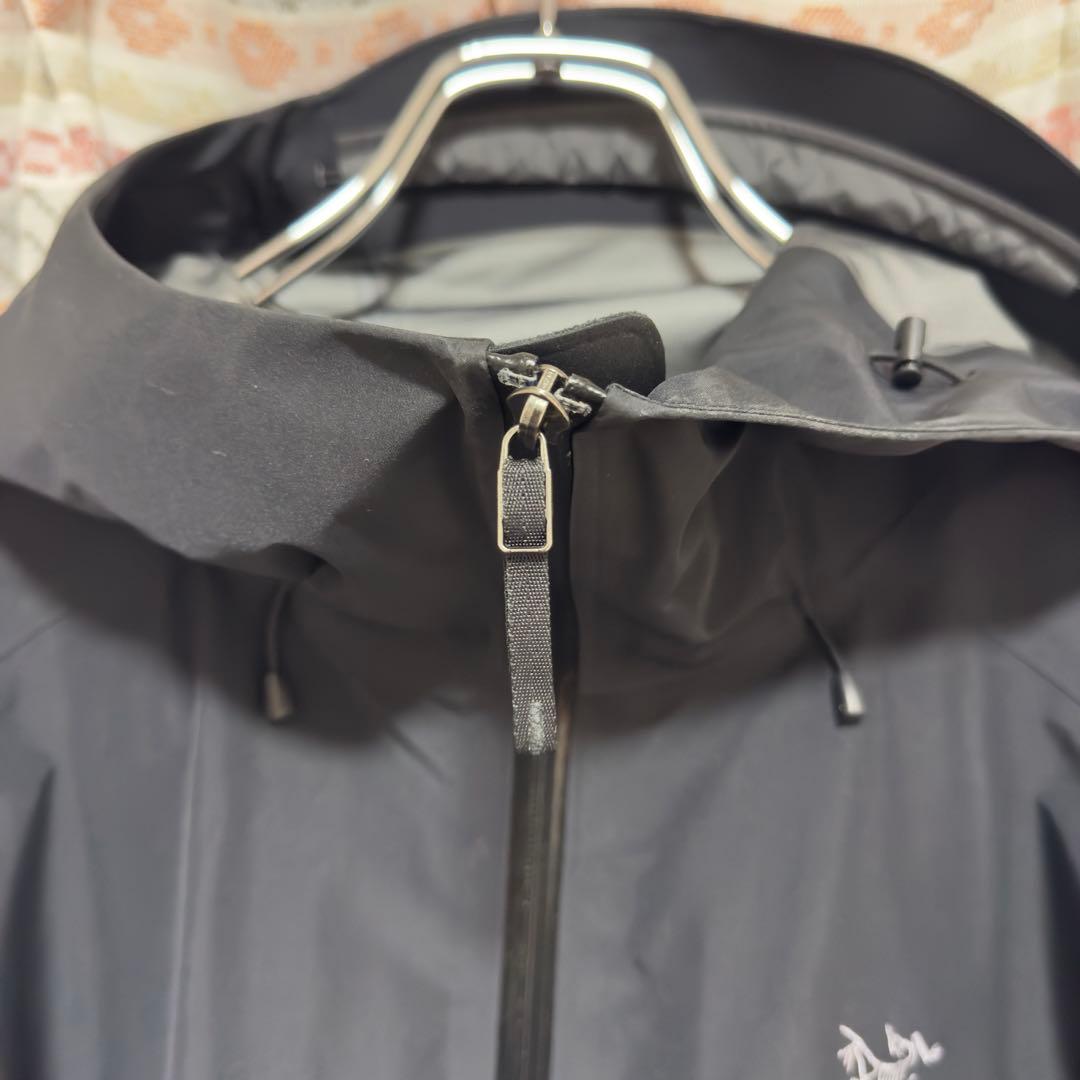 アークテリクス ベータLT ジャケット ブラック Lサイズ バードエイド付き アークテリクス ベータLT ジャケット ブラック Lサイズ バードエイド付き