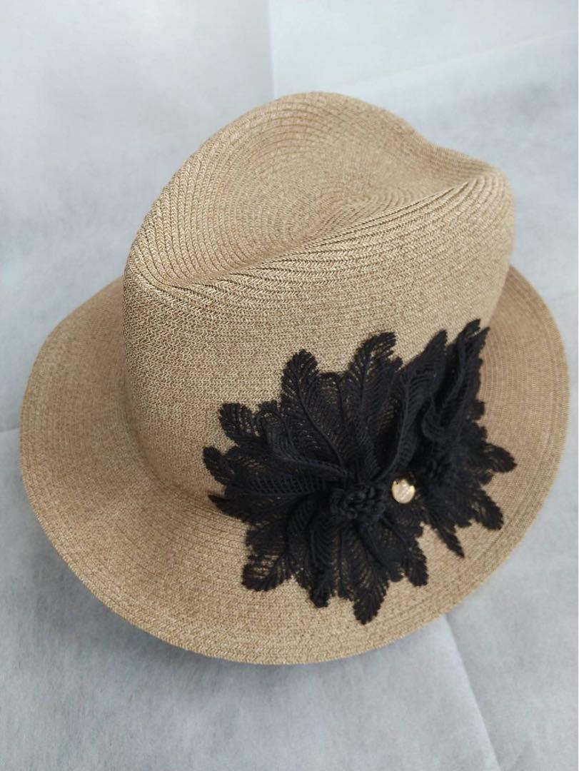 Athena New York アシーナニューヨーク　黒い花のレース