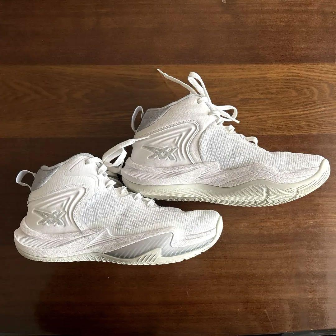 .RISE.　asics NOVA SURGE3