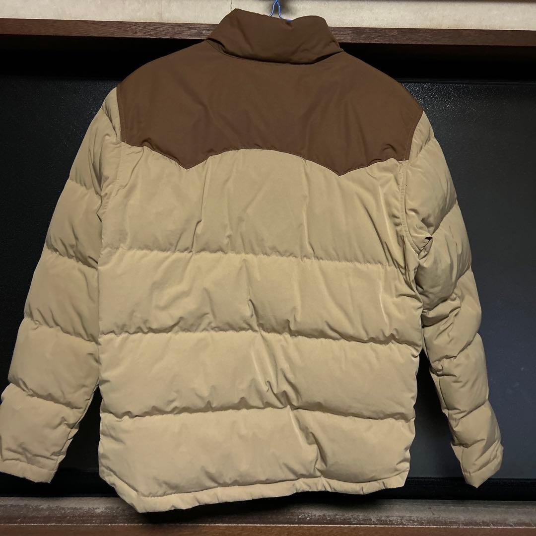 Patagonia ダウンジャケット ベージュ・ブラウン