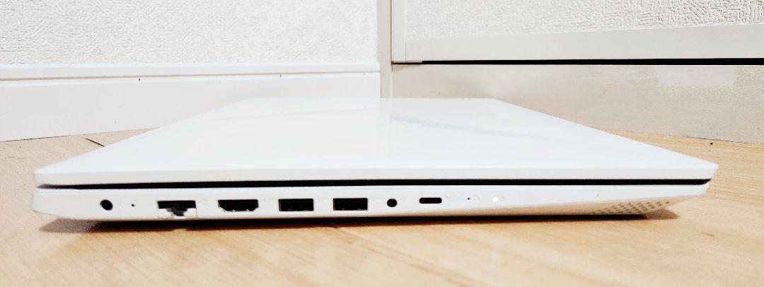 Lenvo ホワイト ノートPC