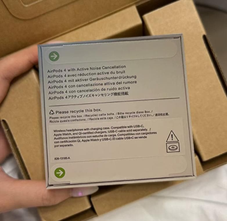 Apple AirPods 4 アクティブノイズキャンセリング Apple AirPods 4 アクティブノイズキャンセリング