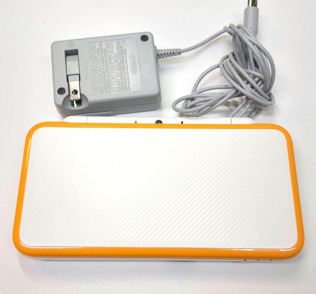 Newニンテンドー2DS LL オレンジホワイト