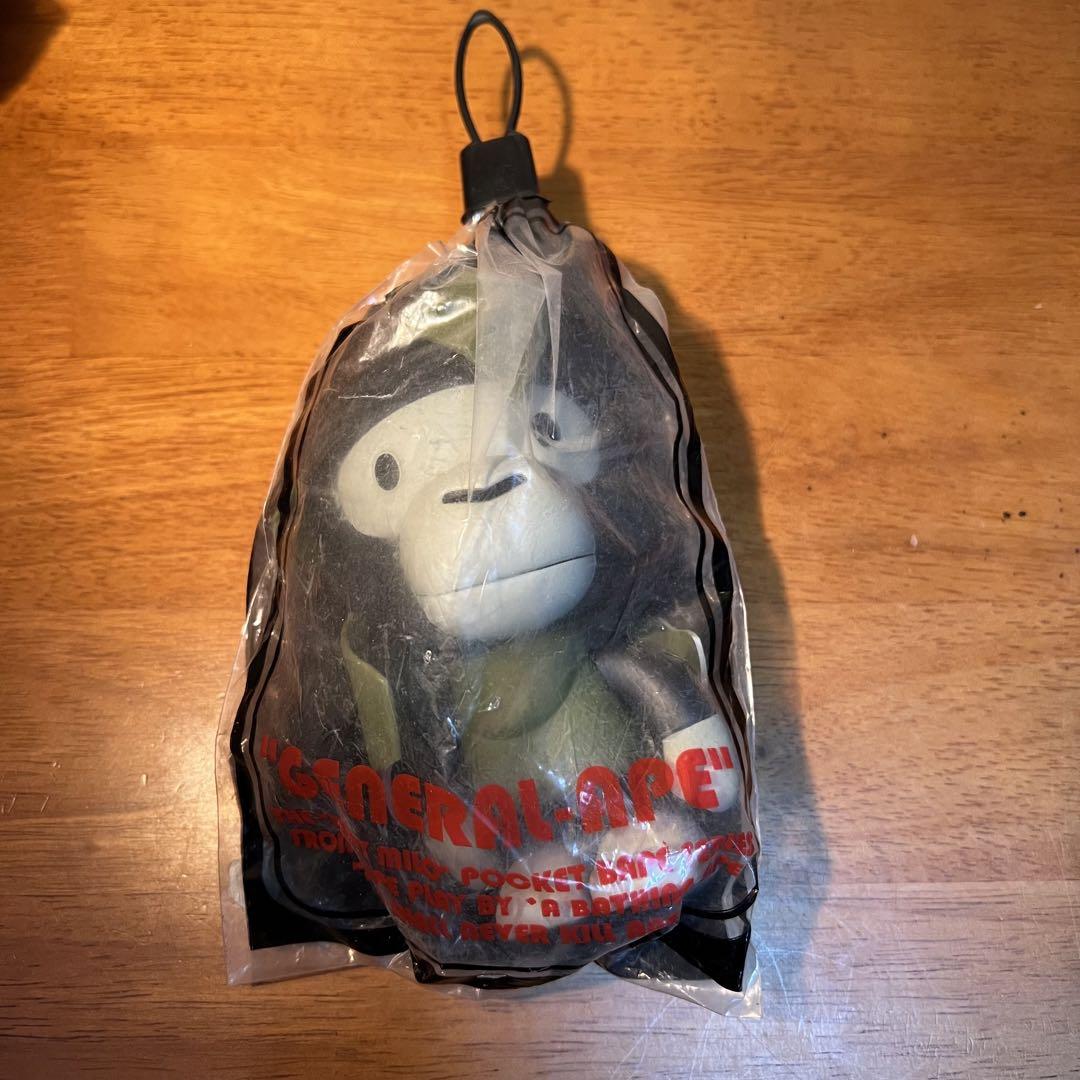 A BATHING APE フィギュア MILO マイロ エイプ
