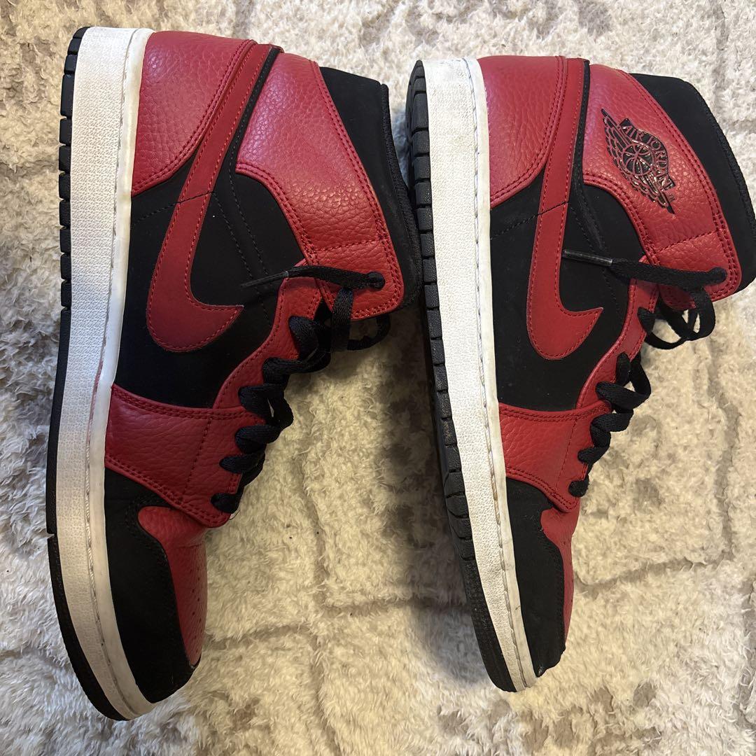 ナイキ エアジョーダン1 ブレッド　mid NIKE AJ1