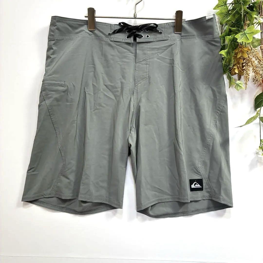 【QUIKSILVER】新品✨ボードショーツ　ハーフ　水着　カーキ　大きめ38