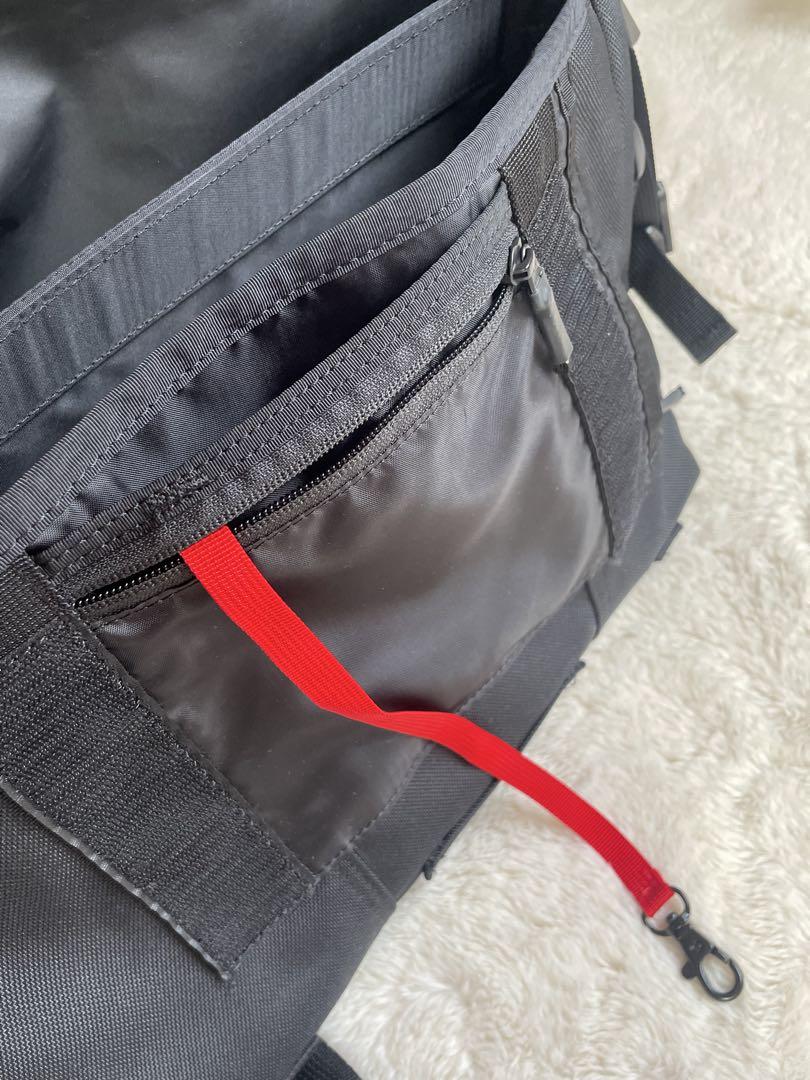 TIMBUK2 メッセンジャーバッグ ブラック 大容量 ショルダーバッグ