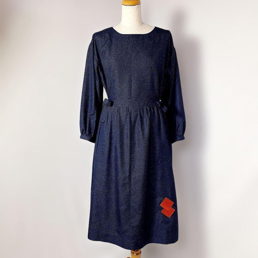 着物リメイク 青 大島紬で ウエスト調整が なワンピース