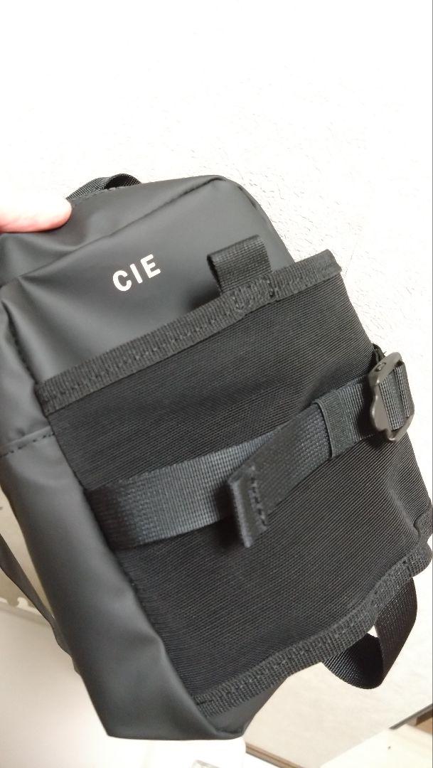 美品★cie（シー）GRID3 ボトルショルダーバッグ 032067
