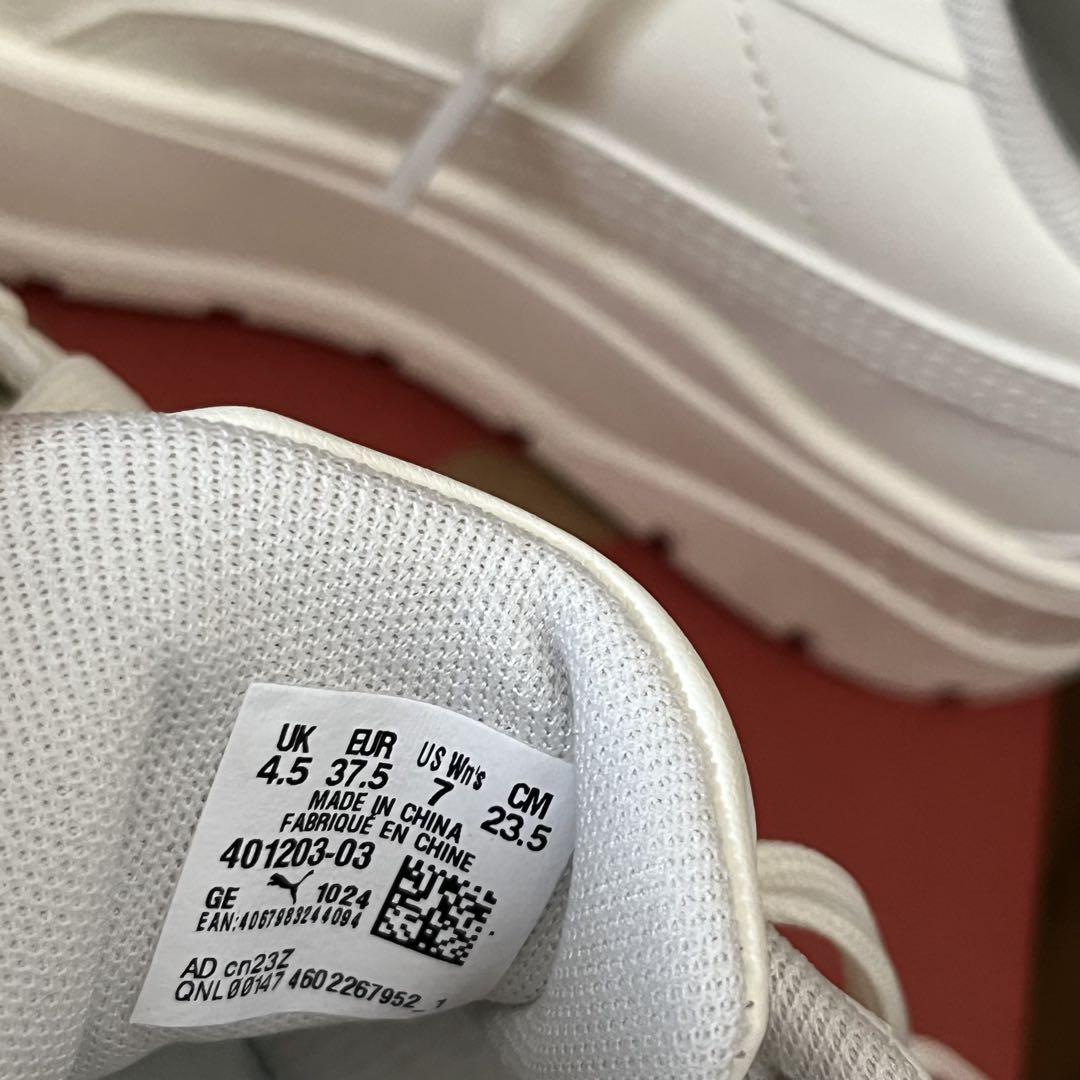 Puma ホワイト プラットフォームスニーカー