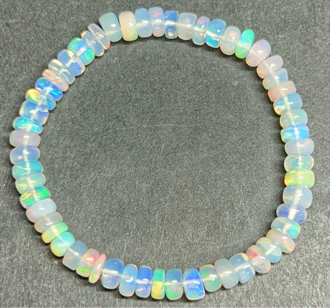 ✴️ オパールブレスレット　プレシャスオパール　ボタン型　天然石　美遊色効果