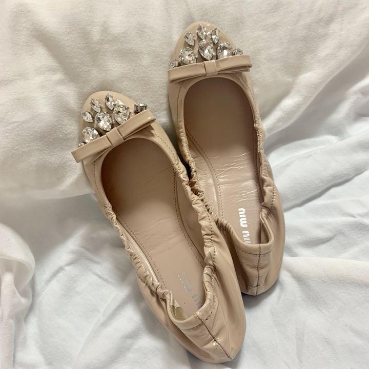 miumiu フラットシューズ