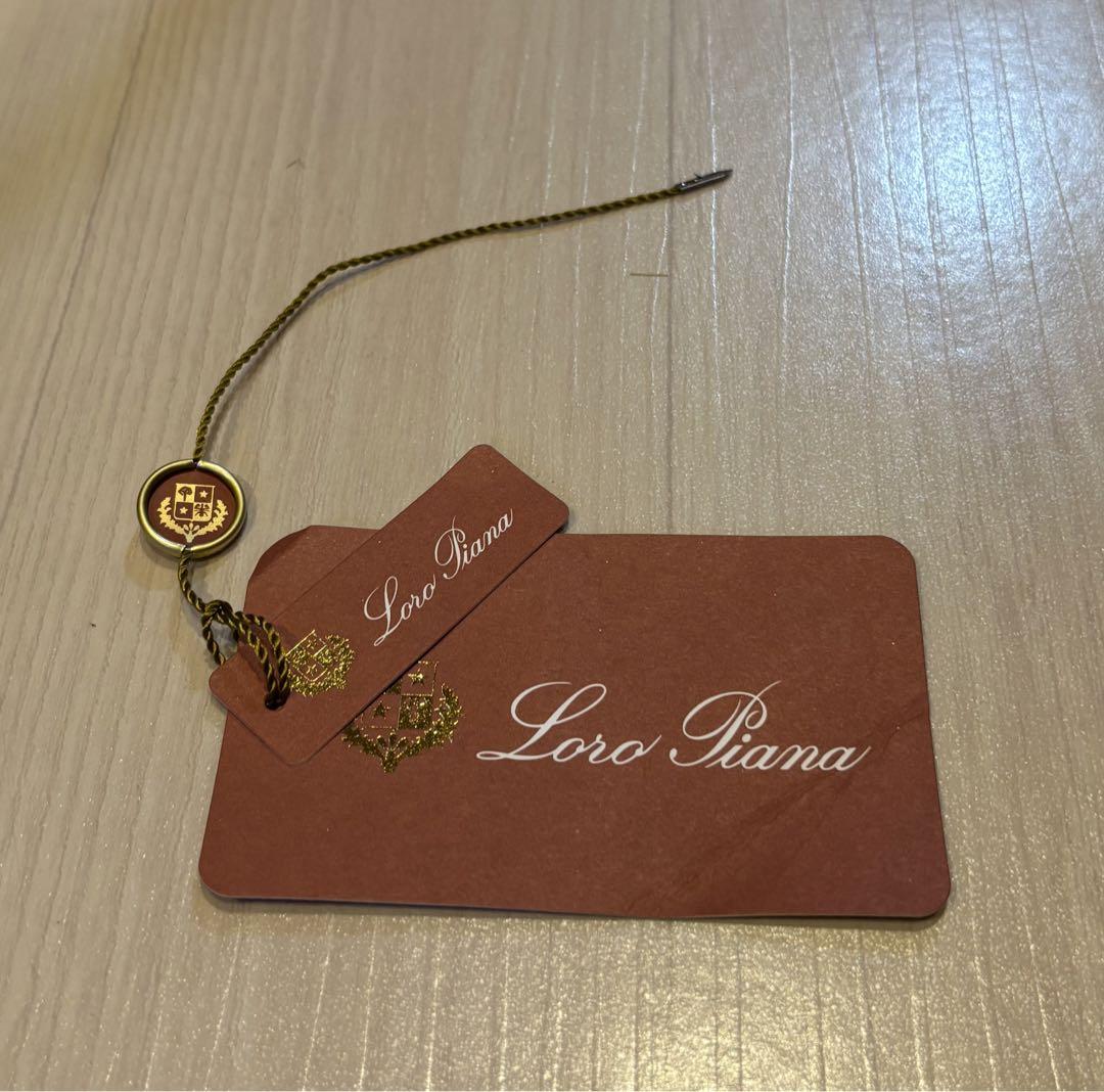 Loro Pianaカシミア100%のブラウンマフラー
