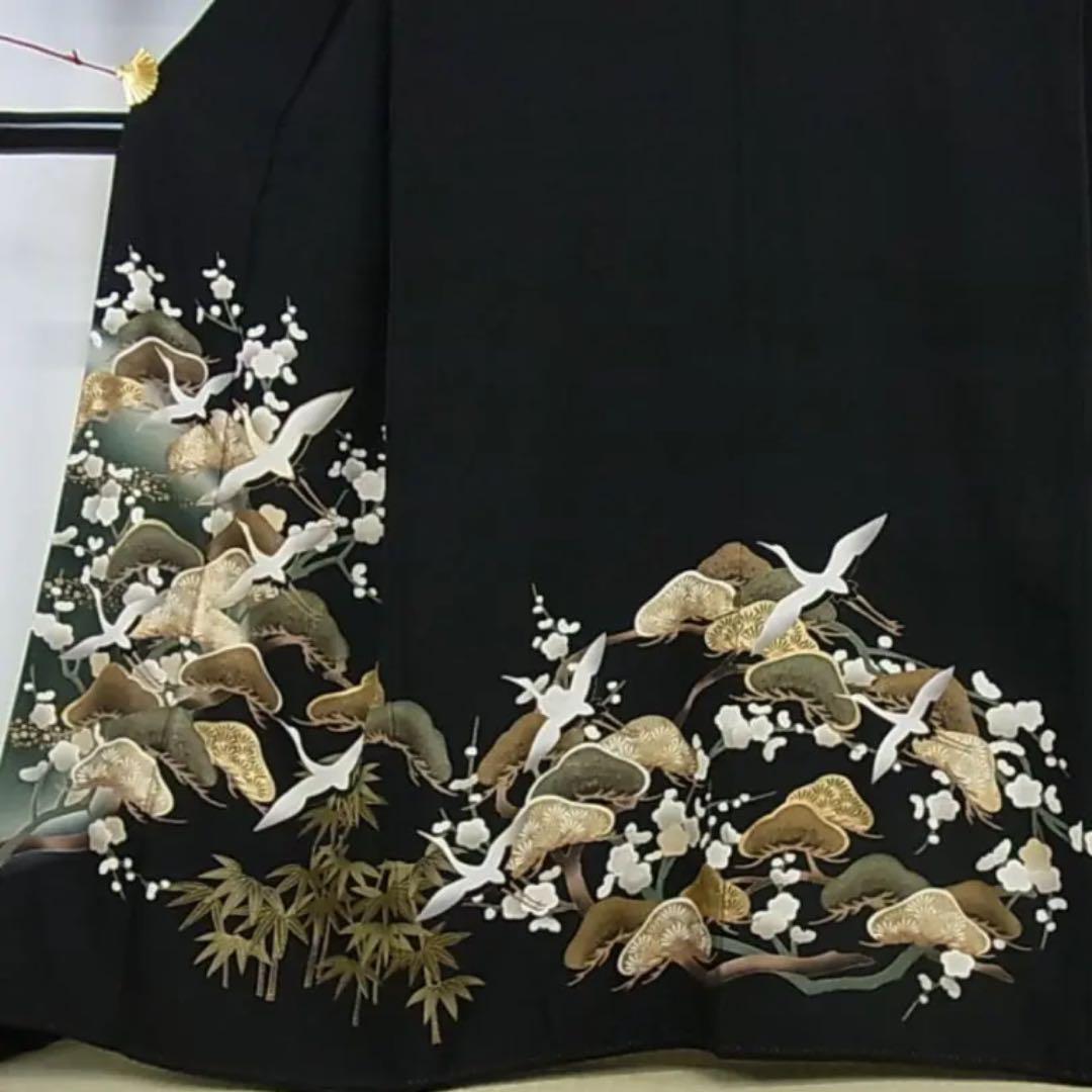 定番人気低価 正絹黒留袖 金彩 飛鶴松竹梅文様 Lsd0i-m84026346770 駒刺繡 暈し染め 新品安い