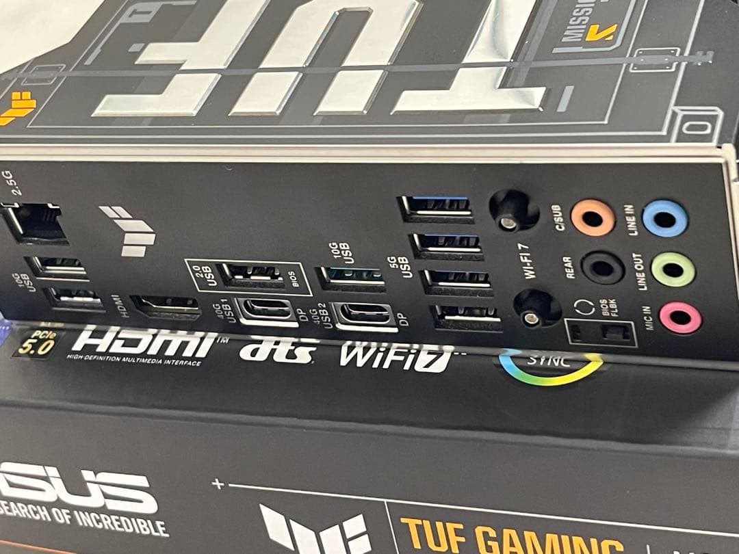 ASUS TUF GAMING X870 PLUS WIFI マザーボード ASUS TUF GAMING X870 PLUS WIFI マザーボード