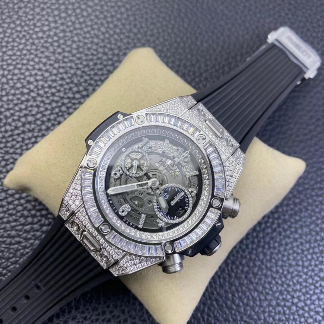 HUBLOT ウブロ 極美品 44mm時計です 男性用 sintjansvereringkachtem.be
