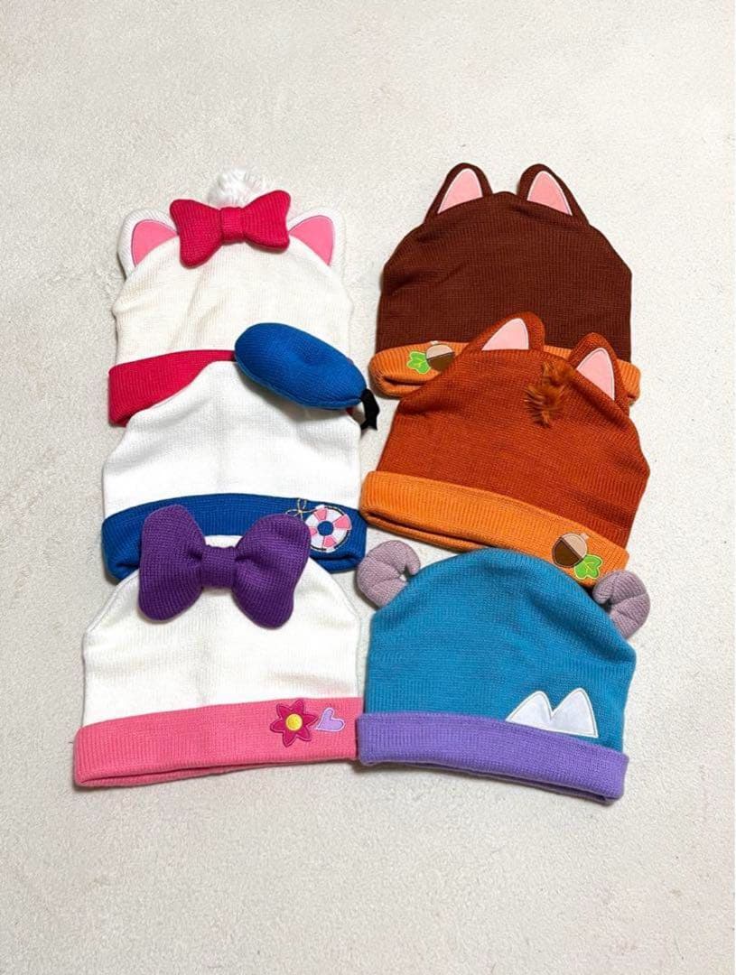 ディズニー　マリー　チップ　デール　ドナルド　デイジー　サリー　ニット帽　被り物