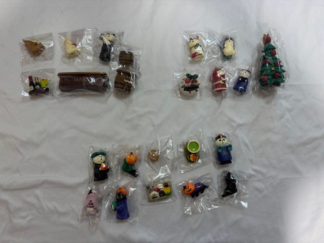 デコレ　コンコンブル　BAR ハロウィン　クリスマス　猫　パンダ　ツリー