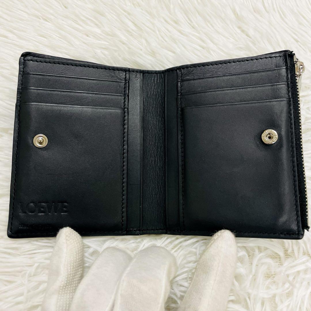 美品 LOEWE ロエベ レザー アナグラム 折り財布 ブラック 極美✨ロエベ 二つ折り財布 アナグラム コンパクト レザー